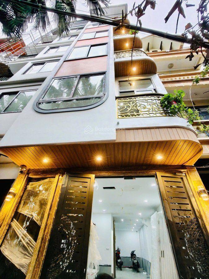 Giảm 1 tỷ. sát royal city, ccmn 9 phòng full khách dòng tiền 1 tỷ/năm giảm sâu mùa lễ. nhà 2 thoáng