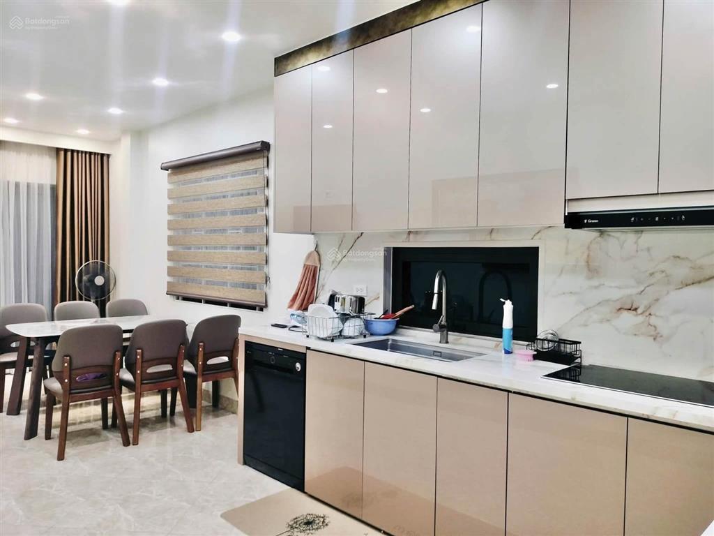 Siêu phẩm ba đình, mặt phố giang văn minh vip, lô góc, dòng tiền cực tốt