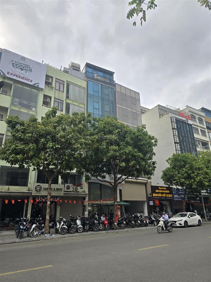 Building khúc thừa dụ 150m2, 9 tầng, mặt tiền 8.6m, dòng tiền 180tr/th, giá 115 tỷ, full thuê