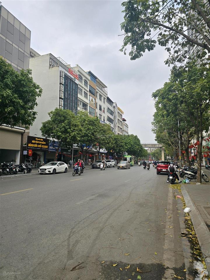 Building khúc thừa dụ 150m2, 9 tầng, mặt tiền 8.6m, dòng tiền 180tr/th, giá 115 tỷ, full thuê