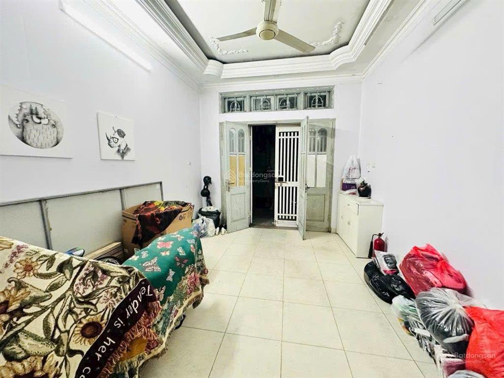 Nhà đẹp ngõ 68 cầu giấy 40m2 x 6t 2 thoáng ở & kinh doanh đều đỉnh, nhà dân xây. khu cán bộ