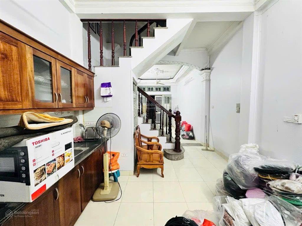 Nhà đẹp ngõ 68 cầu giấy 40m2 x 6t 2 thoáng ở & kinh doanh đều đỉnh, nhà dân xây. khu cán bộ