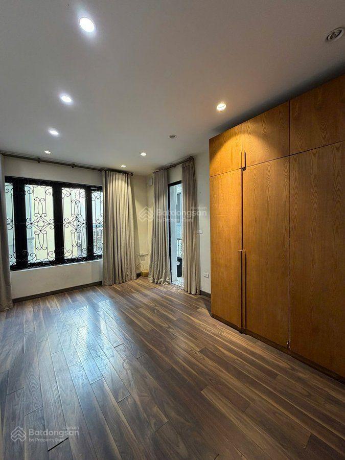 Hiếm! nhà ngã 5 hàng đậu 38m2, 5 tầng, ngõ nông gần hồ trúc bạch. đẳng cấp phố trung tâm