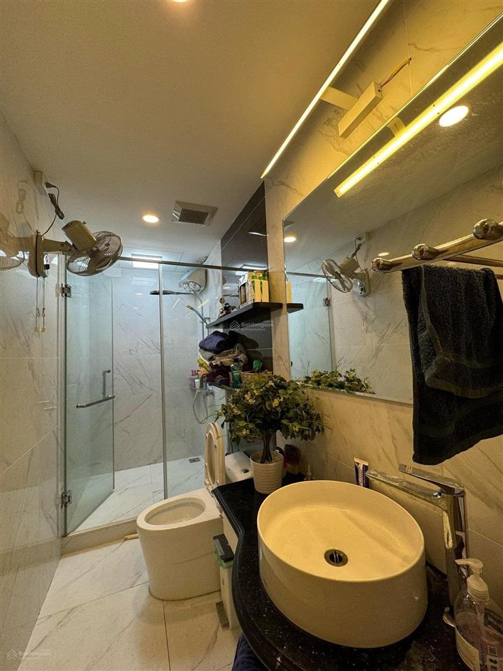 Mặt hồ tây nhật chiêu  2 mặt tiền  view toàn cảnh hồ tây  138m2  93 tỷ