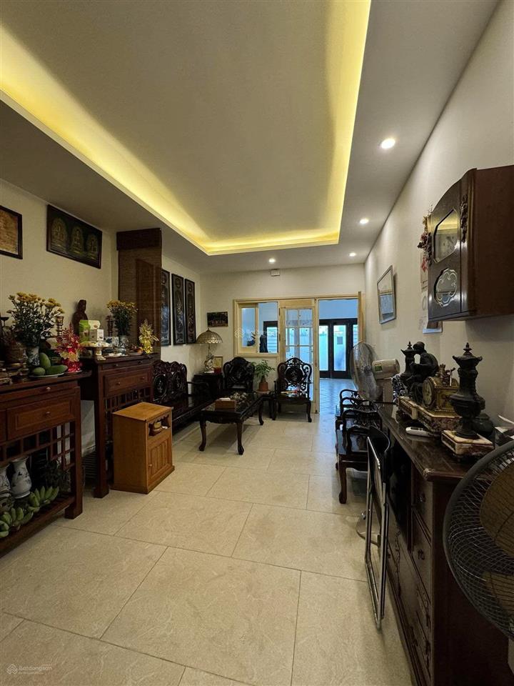 Mặt hồ tây nhật chiêu  2 mặt tiền  view toàn cảnh hồ tây  138m2  93 tỷ
