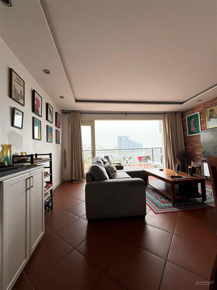Mặt hồ tây nhật chiêu  2 mặt tiền  view toàn cảnh hồ tây  138m2  93 tỷ