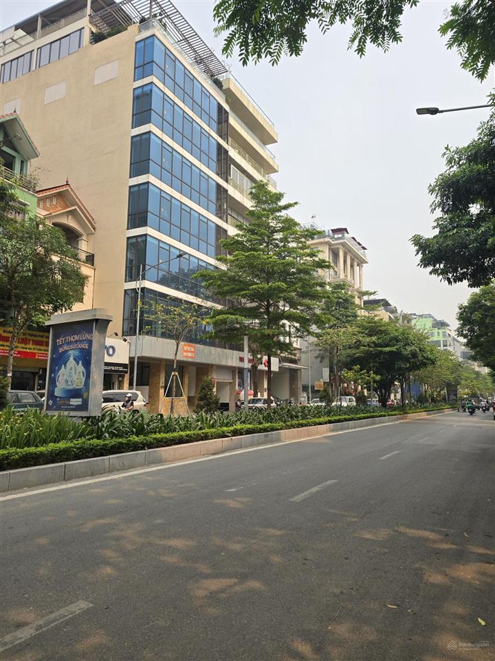 Siêu phẩm đất mặt phố lạc long quân tây hồ 170m2, 2 mặt tiền hiếm, view hồ tây, sát phố xuân la