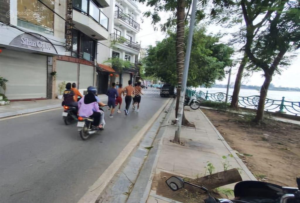 Siêu phẩm đất mặt phố lạc long quân tây hồ 170m2, 2 mặt tiền hiếm, view hồ tây, sát phố xuân la