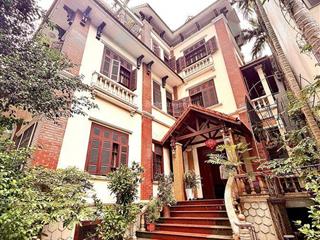 Biệt thự vườn đào vip tây hồ 210m2, mt 14m đối diện siêu cc capital lan heritage, kinh doanh đỉnh