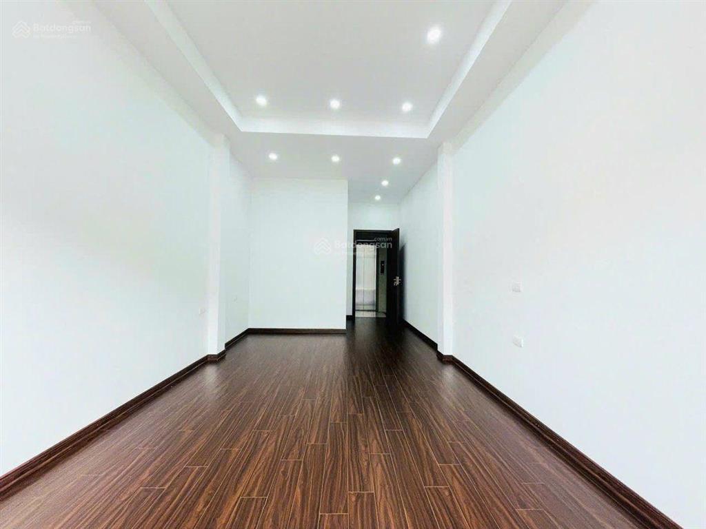 Bán nhà phố an dương vương. nhà gần sunshine city, thang máy gần ô tô. dt 42m2 x 6 tầng