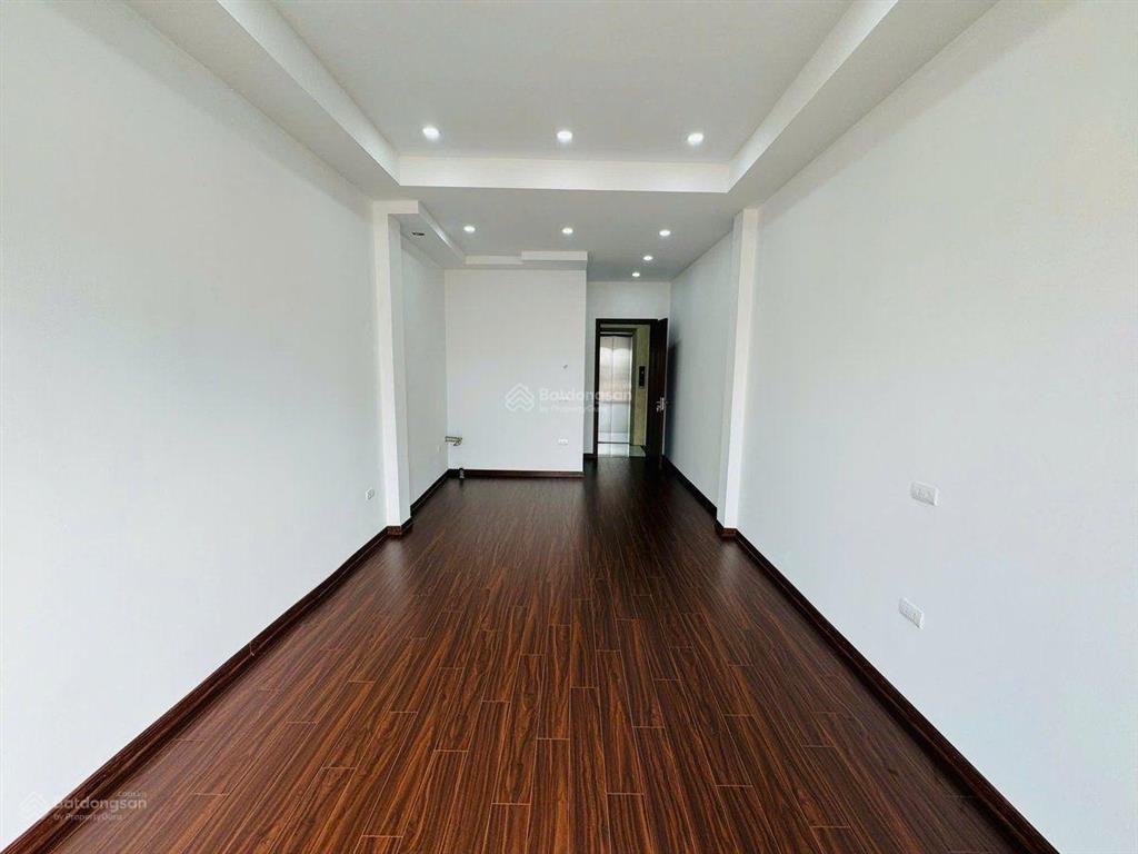 Bán nhà phố an dương vương. nhà gần sunshine city, thang máy gần ô tô. dt 42m2 x 6 tầng