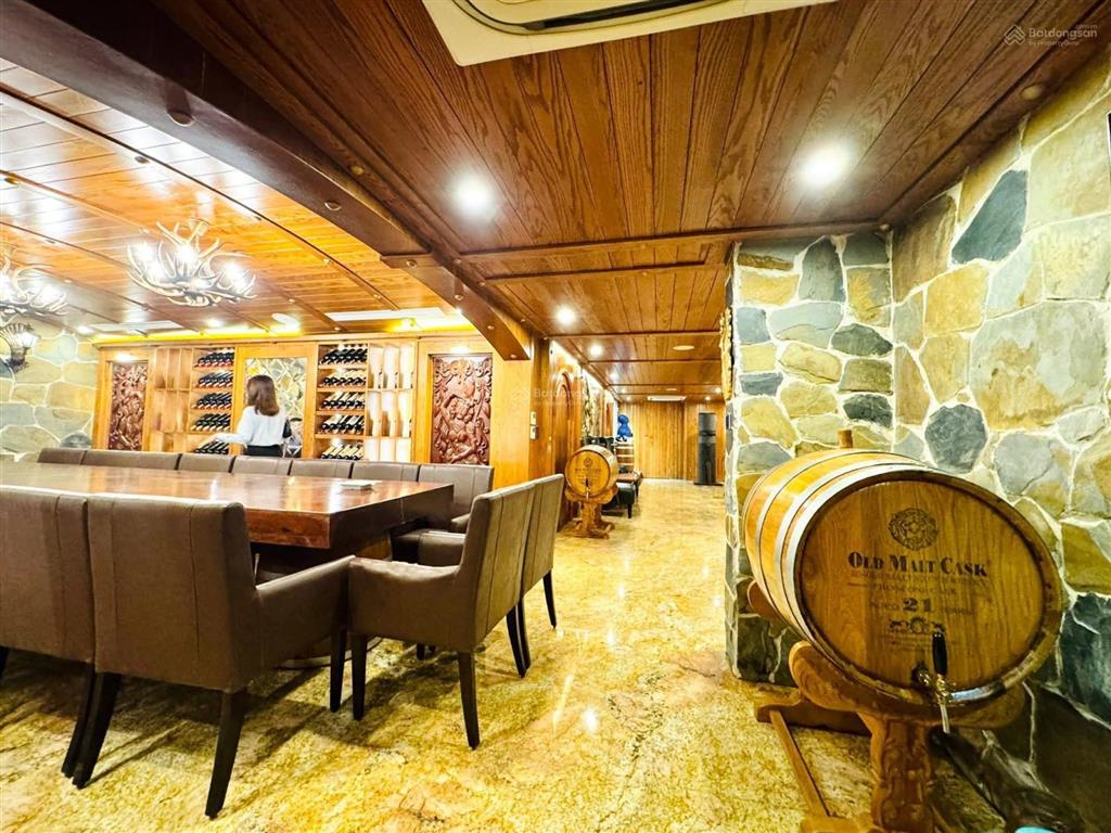 Hàng hiếm vườn đào 368m2, view vườn hoa, hàng xóm toàn lãnh đạo cấp cao