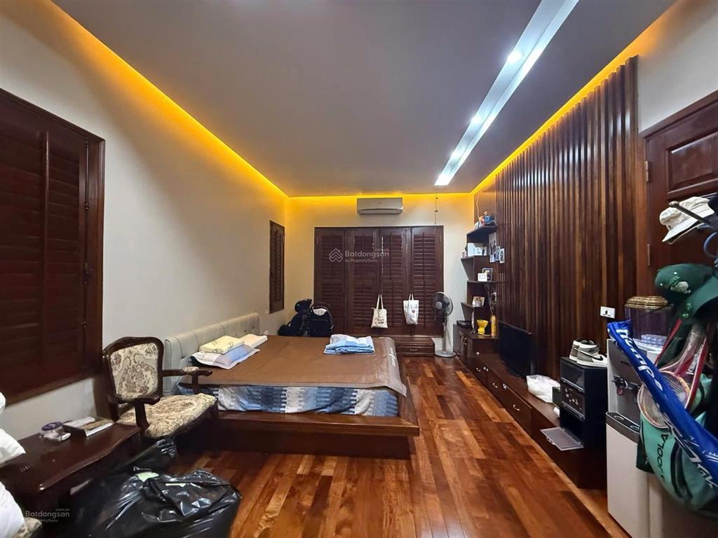 Hàng hiếm tây hồ. không quy hoạch, 315m2. view hồ tây, chủ ngộp bank