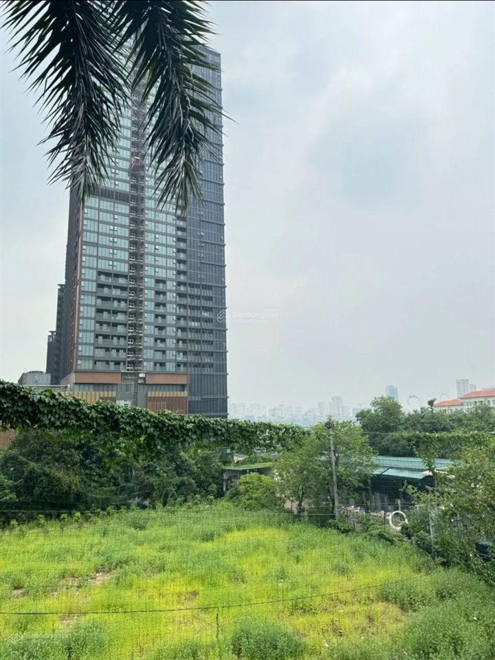 Hàng hiếm tây hồ. không quy hoạch, 315m2. view hồ tây, chủ ngộp bank
