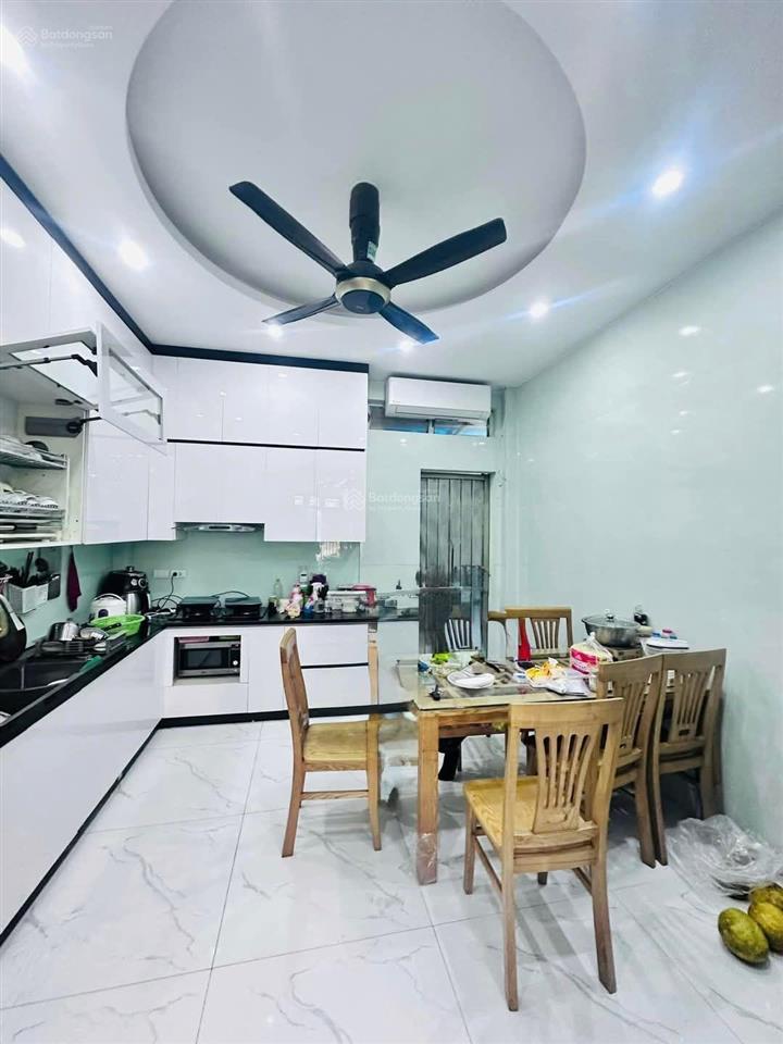Bán nhà ngõ 209 an dương vương đối diện c3 vị trí đắc địa trí thuận tiện con học các trg phú thượng