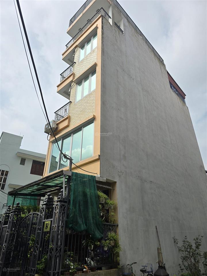 Bán nhà ngõ 209 an dương vương đối diện c3 vị trí đắc địa trí thuận tiện con học các trg phú thượng