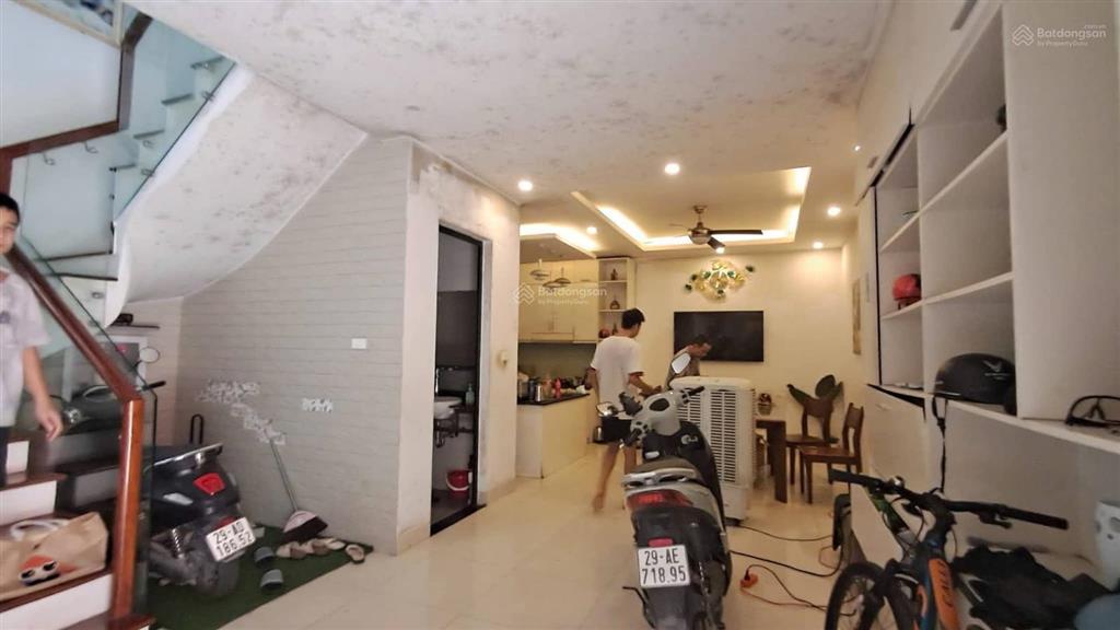 Bán nhà phân lô tổng cục 2 xuân la ngõ ô tô 48m 4 tầng 17 tỷ