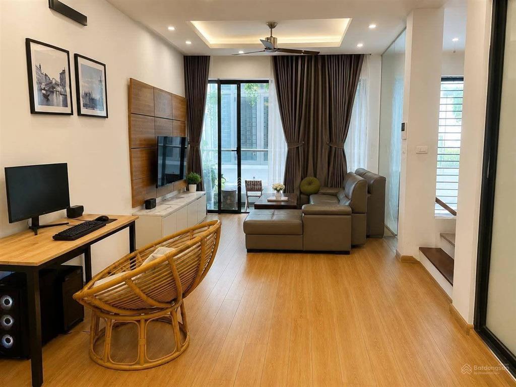 Bán nhà phân lô tổng cục 2 xuân la ngõ ô tô 48m 4 tầng 17 tỷ