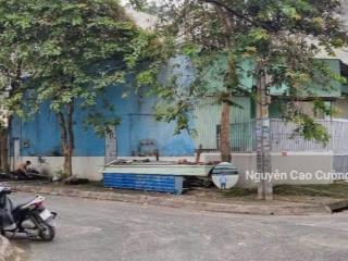 Bán đất tặng xưởng góc 2 mặt tiền công viên 15 x 19 m cn 257m2, tân chánh hiệp 08 đường 10m thông