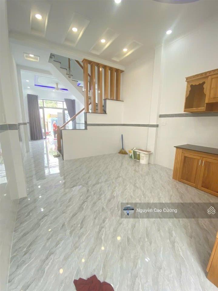 Nhà chính chủ trần thị hè , p. hiệp thành , quận 12. diện tích  4m x 18m, 1 lầu sân xe hơi