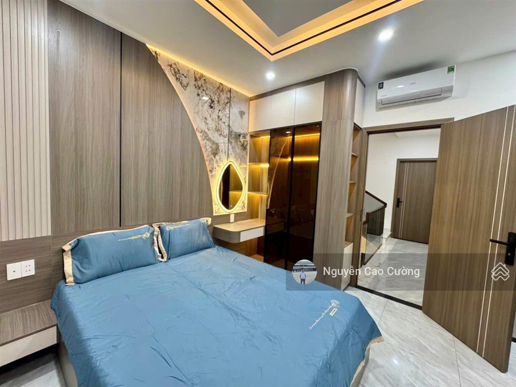 Nhà phố 4x20m, 1trệt 3 lầu đường 8m thạnh lộc 27, giáp ngã tư ga về gò vấp 500m