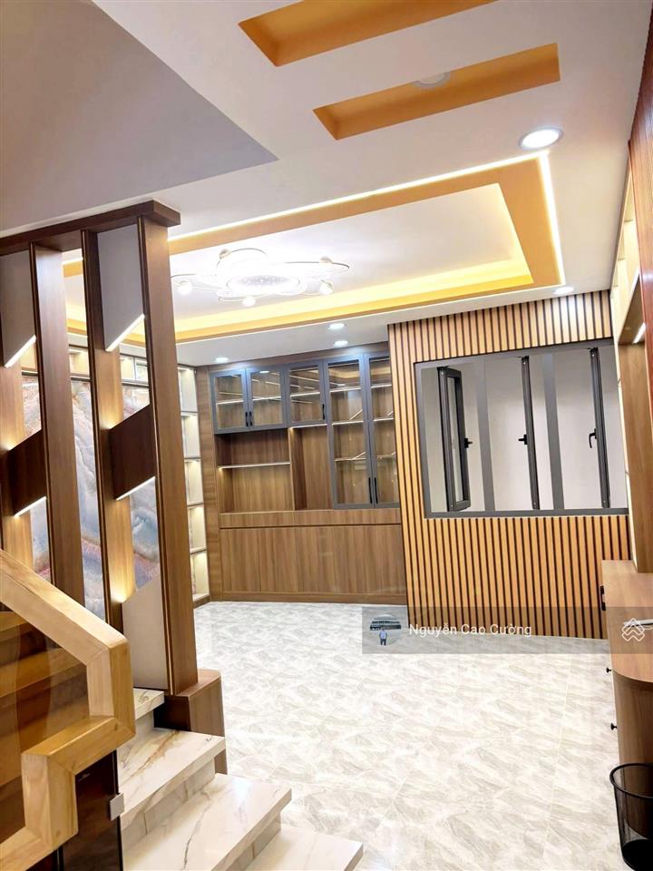 Nhà phố khu compound thành đô hà huy giáp, 1 lửng 3 lầu đường 10m thông, full nội thất