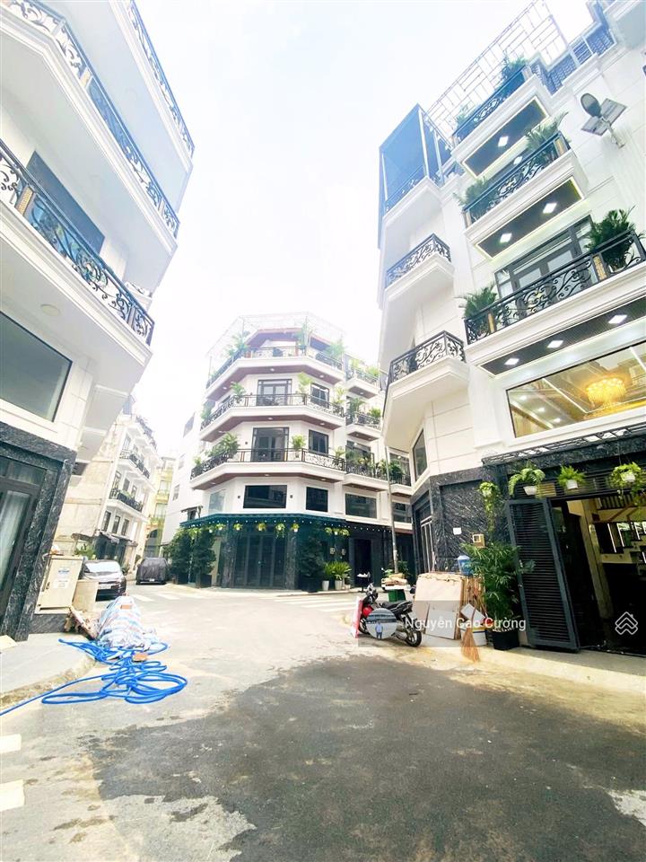 Nhà phố khu compound thành đô hà huy giáp, 1 lửng 3 lầu đường 10m thông, full nội thất