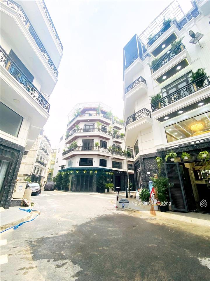 Nhà phố khu compound thành đô hà huy giáp, 1 lửng 3 lầu đường 10m thông, full nội thất
