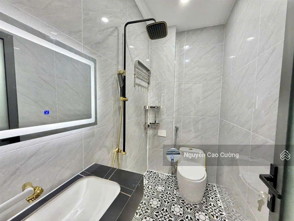Nhà đẹp 4.5x14m, 1 lững 3 lầu hẻm 6m 1/ ngắn lê văn khương , gần bến xe buýt thới an, q12