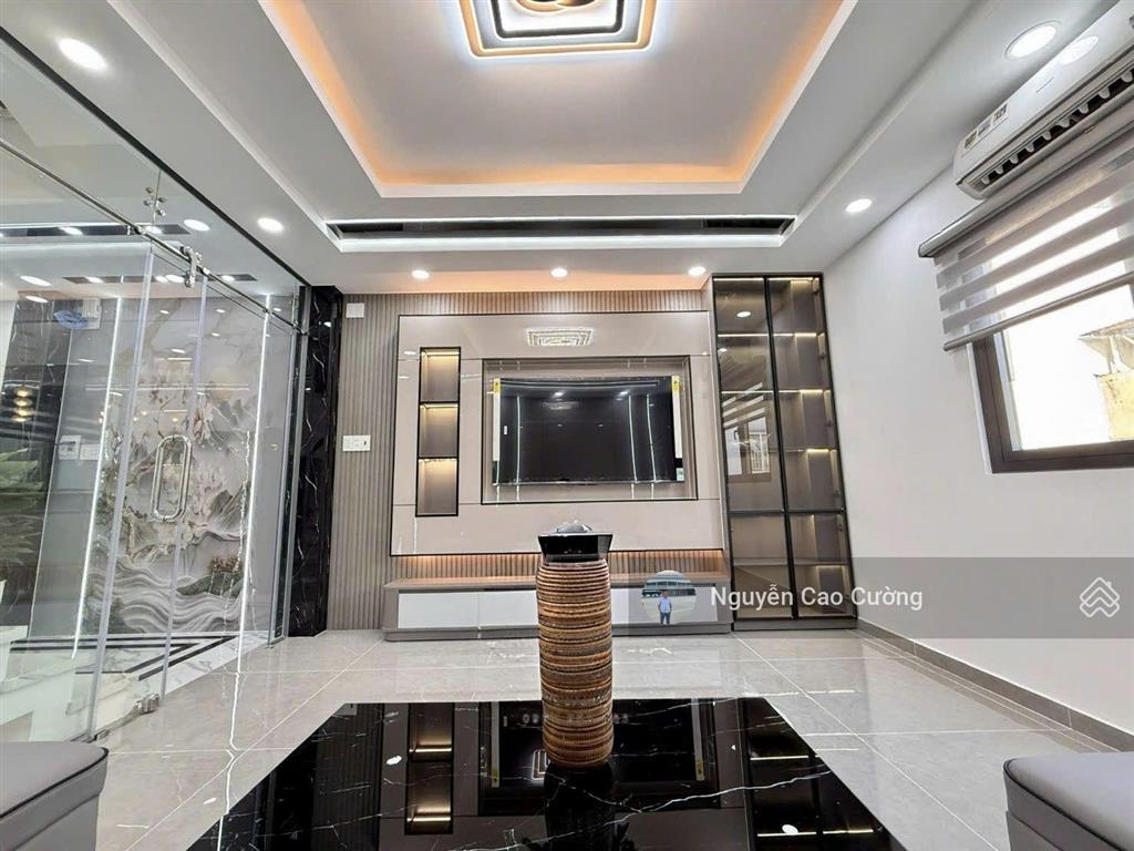 Nhà đẹp 4.5x14m, 1 lững 3 lầu hẻm 6m 1/ ngắn lê văn khương , gần bến xe buýt thới an, q12