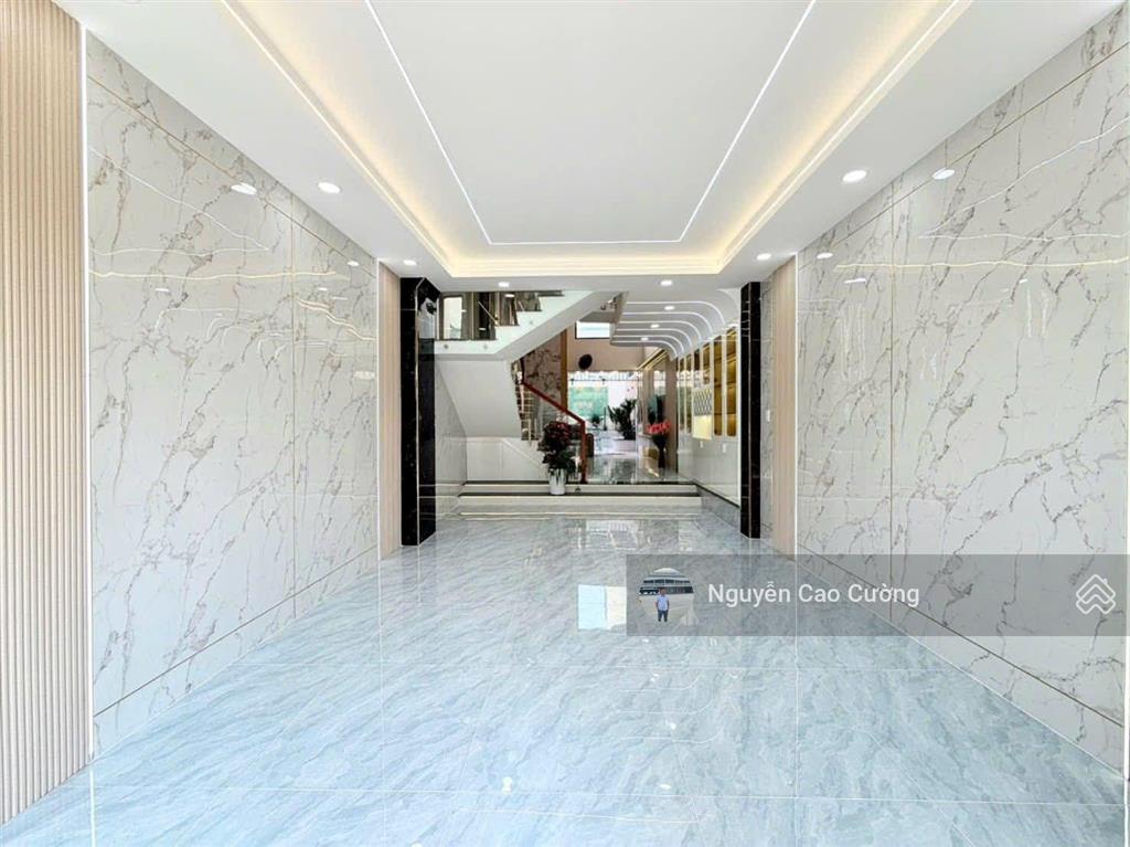 Siêu phẩm 4x20m đường 8m ô chờ thang máy trần thị năm gần ủy ban phuờng, bệnh viện q12