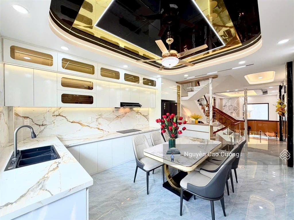 Siêu phẩm 4x20m đường 8m ô chờ thang máy trần thị năm gần ủy ban phuờng, bệnh viện q12