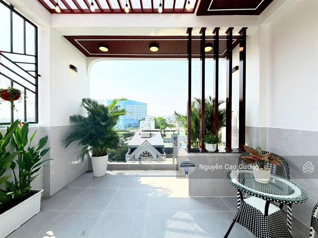 Siêu phẩm 4x20m đường 8m ô chờ thang máy trần thị năm gần ủy ban phuờng, bệnh viện q12