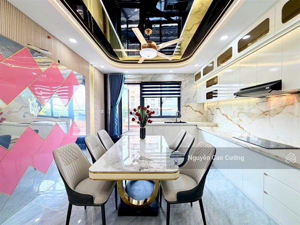 Siêu phẩm 4x20m đường 8m ô chờ thang máy trần thị năm gần ủy ban phuờng, bệnh viện q12