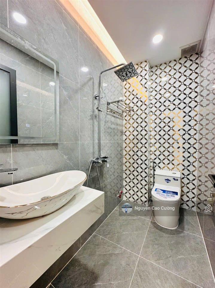 Giảm 300tr, nhà phố 4x19m 1 lững 3 lầu mặt tiền đường 8m thạnh xuân 25, q12