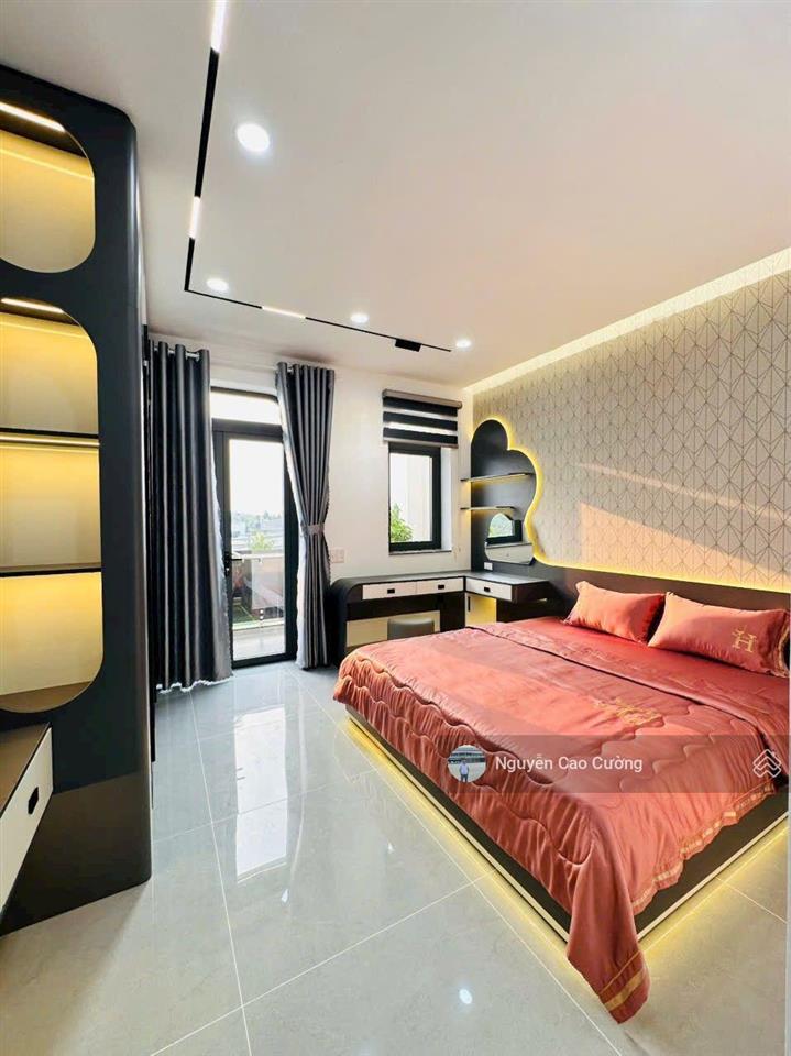 Giảm 300tr, nhà phố 4x19m 1 lững 3 lầu mặt tiền đường 8m thạnh xuân 25, q12
