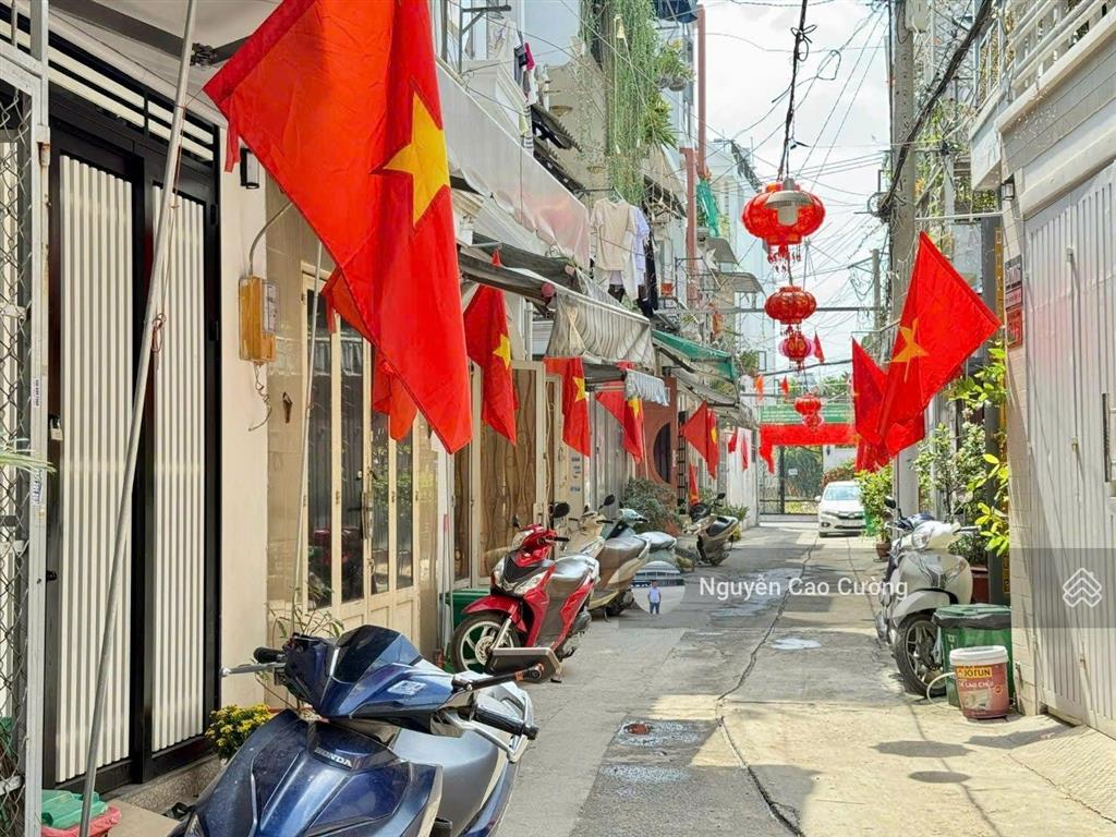 Bán nhà 4,2x11m 1 lầu hẻm 4m xe hơi tân thới hiệp 09 gần cấp 2 nguyễn hiền, siêu thị metro q12