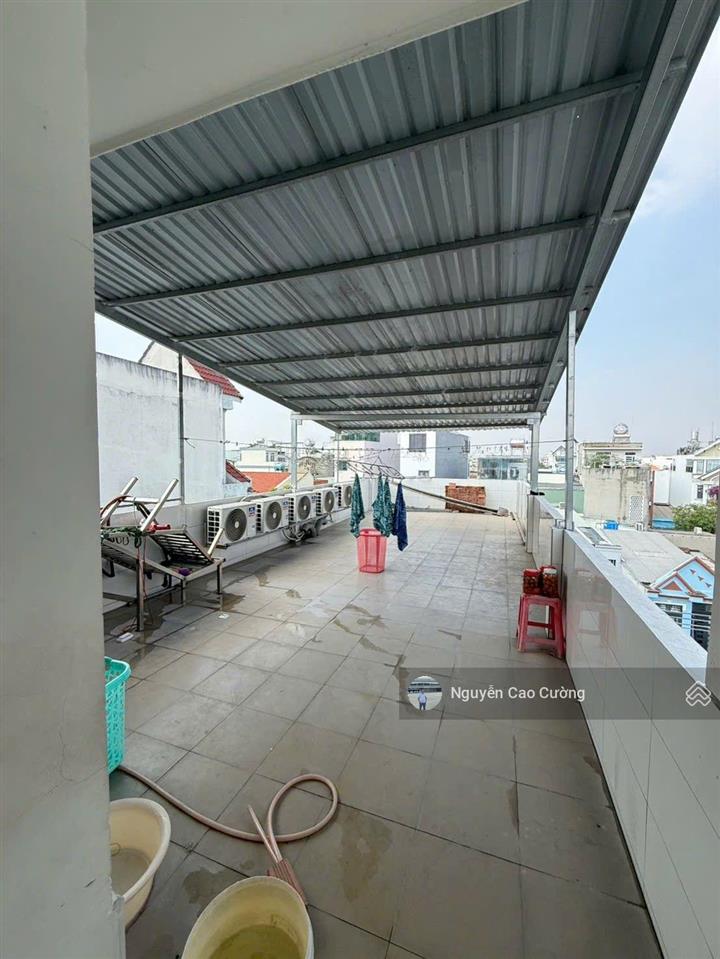 Căn hộ dịch vụ 4,5x24m đúc 3 lầu hẻm 8m 1/ lê văn khương dòng tiền 30tr/ tháng, hiệp thành, q12