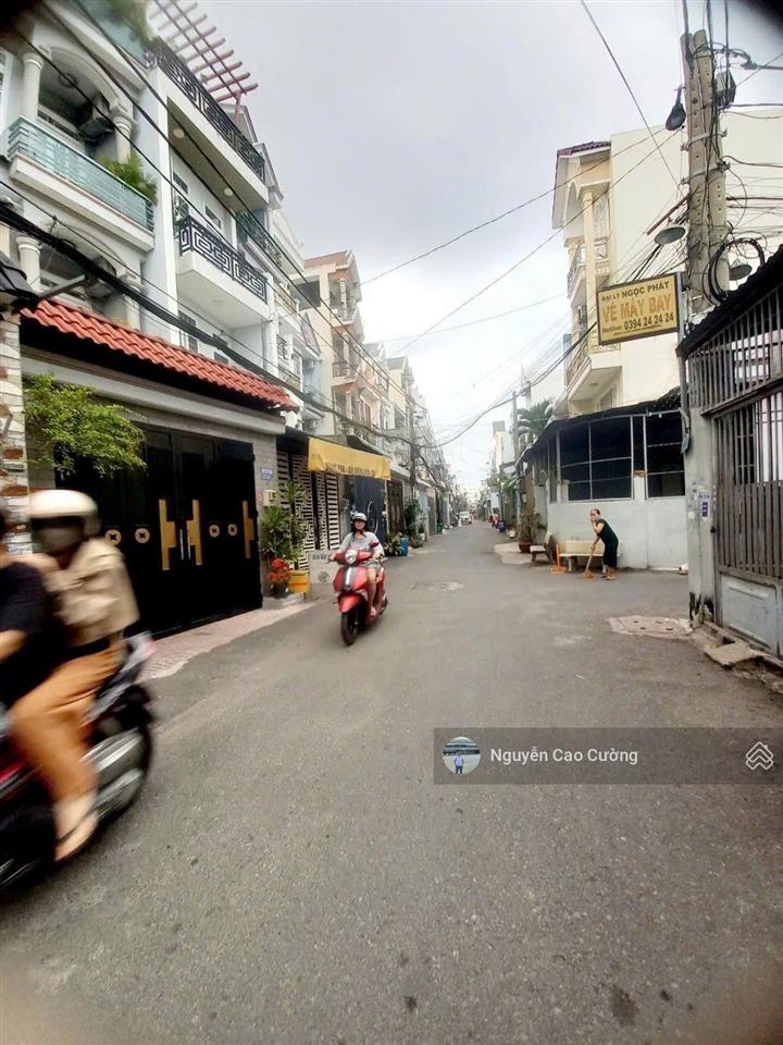 Căn hộ dịch vụ 4x20m đúc 4 tầng, dòng tiền 20tr/ tháng, mặt tiền đường 7m thông huỳnh thị hai