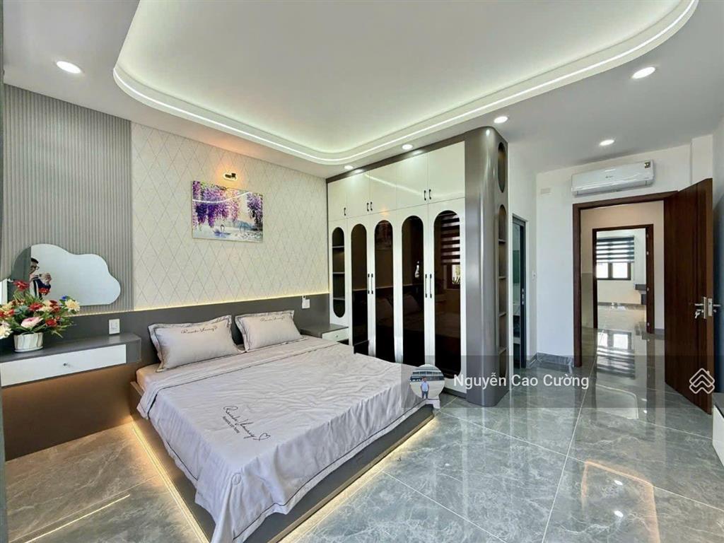 Giảm 500tr, siêu phẩm tây tứ trạch, 4,4x18m 1lửng 3 lầu, đường 8m thang máy 1/ ngắn thạnh xuân 25