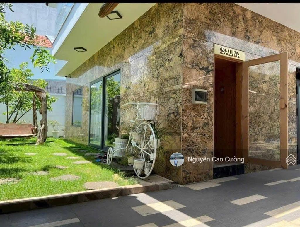 Biệt thự villa vườn 951m2, hồ bơi tràn bờ, 2 mặt tiền trước sau, 1/lê thị riêng, thới an, q12