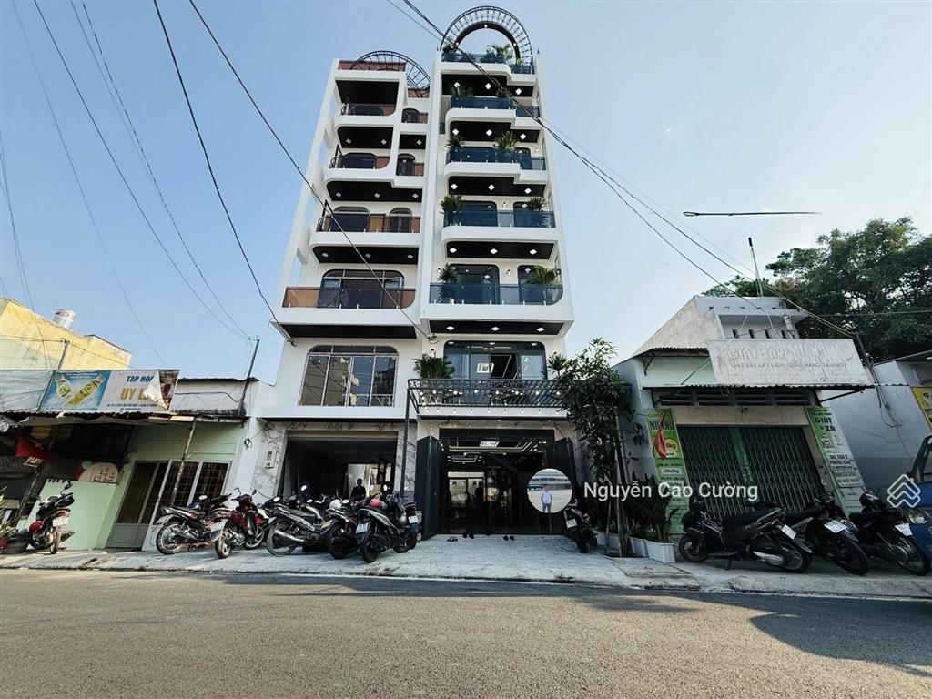 Nhà mặt tiền 5x20m thang máy 650kg, 1lững 5 lầu đường 10m thông, tân thới nhất 02 gần phan văn hớn