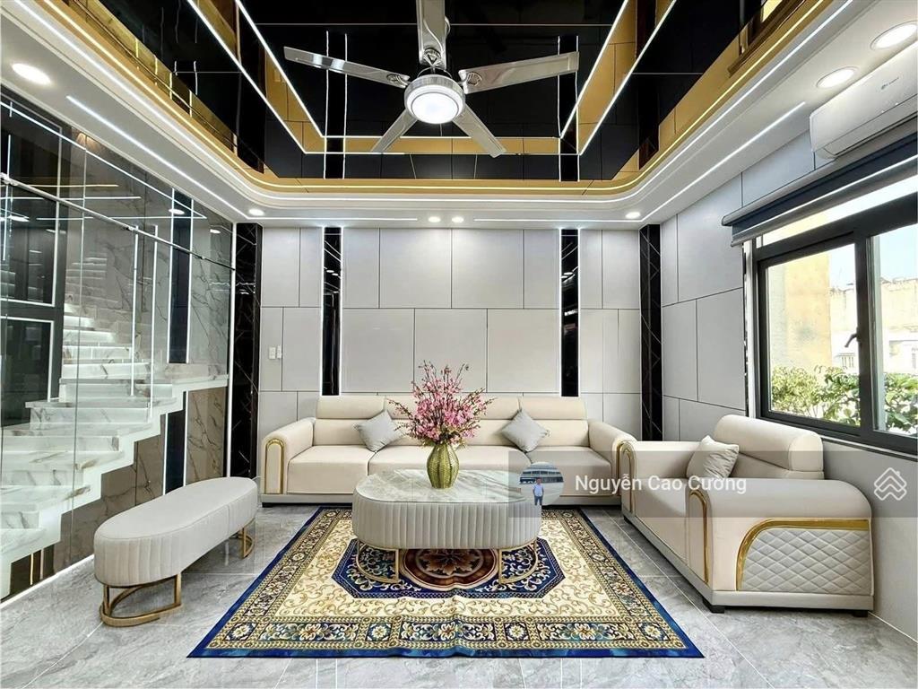 Siêu phẩm nhà mặt tiền thang máy 5x17m 1lững 3 lầu đường 8m thông thạnh lộc 37 gần ủy ban phường