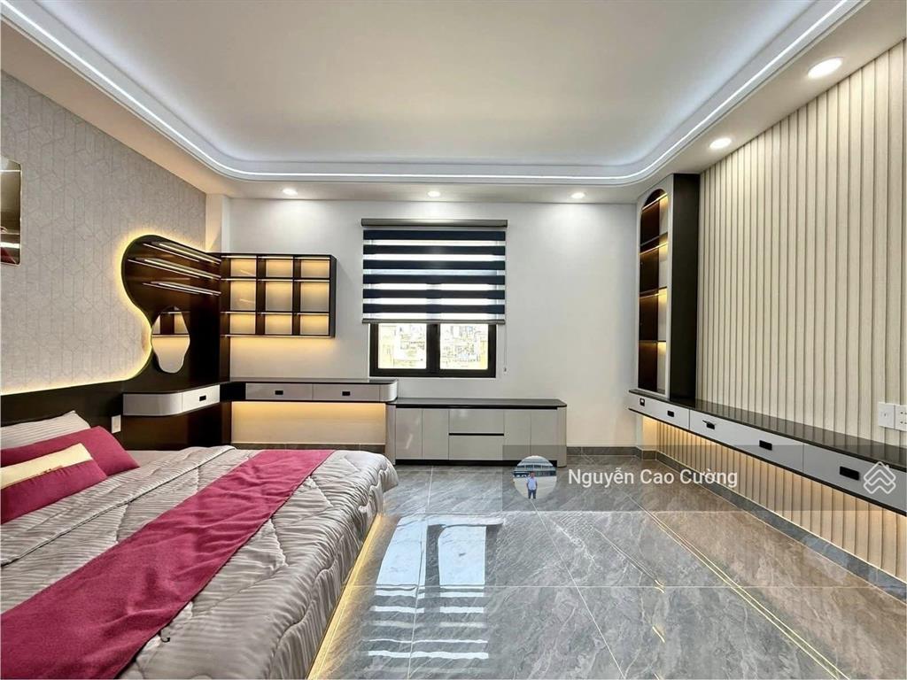 Siêu phẩm nhà mặt tiền thang máy 5x17m 1lững 3 lầu đường 8m thông thạnh lộc 37 gần ủy ban phường