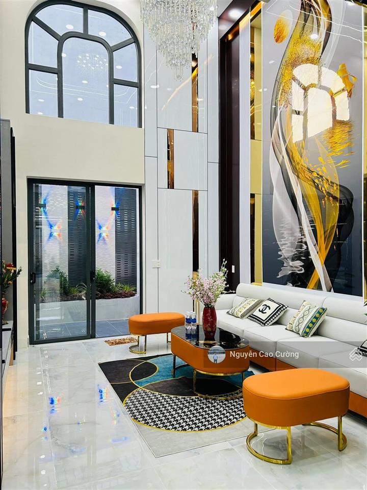 Bán nhà 4x20m đúc 5 tầng thang máy đường 7m thạnh lộc 27 giáp ngã tư ga