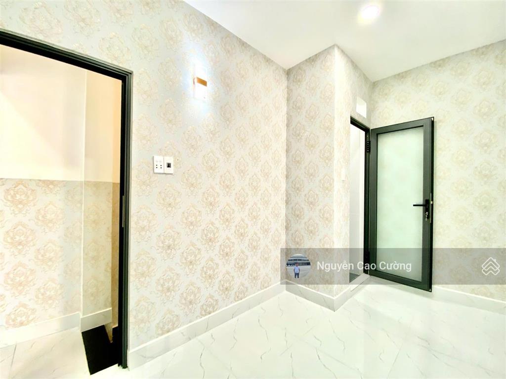 Nhà nhỏ, giá rẻ sổ hồng riêng 3,5x6m đúc 1 lầu thới an 11, q12