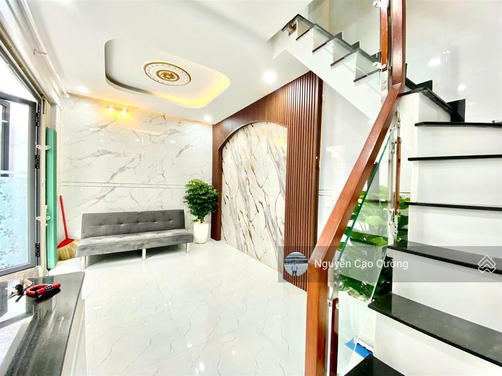 Nhà nhỏ, giá rẻ sổ hồng riêng 3,5x6m đúc 1 lầu thới an 11, q12