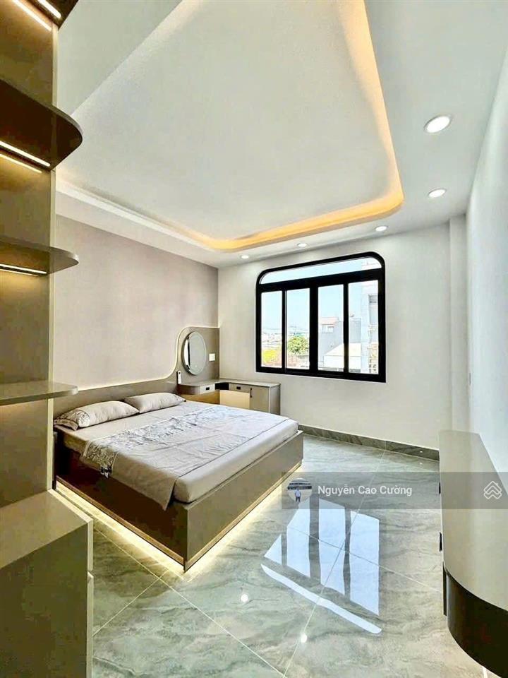 Biệt thự mini 7x10m thang máy 1lững 3 lầu gần công viên thạnh lộc 37 gần ủy ban phường