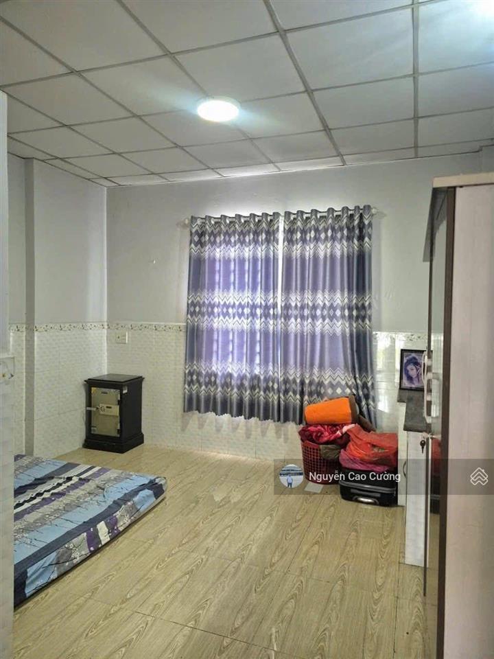 Bán nhà 4,2x15m đúc 3 lầu đường 5m thông 1/ đông bắc giáp phần mềm quang trung gò vấp