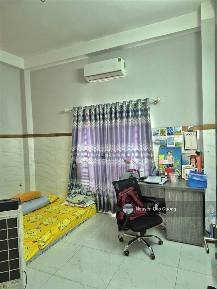 Bán nhà 4,2x15m đúc 3 lầu đường 5m thông 1/ đông bắc giáp phần mềm quang trung gò vấp